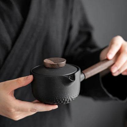 200ml/225ml Black Pottery Side Handle Teapot