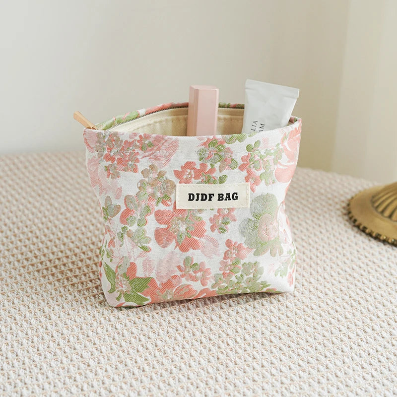 DJDF New Mini Female Cosmetic Bag Portable Soft Small Sanitary Napkin Storage Bag