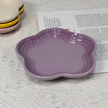 5.5 inch French Style Plum Blossom Sauce Plate for Dessert