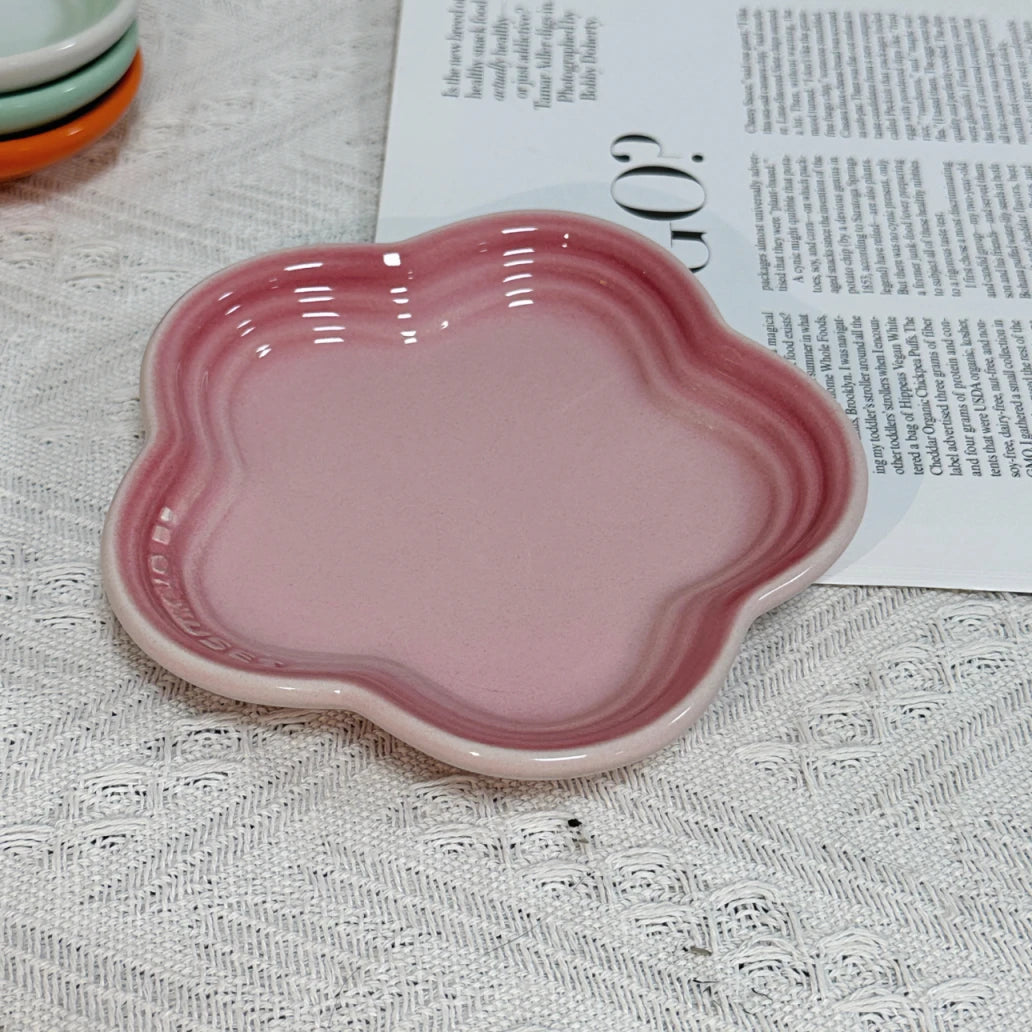 5.5 inch French Style Plum Blossom Sauce Plate for Dessert