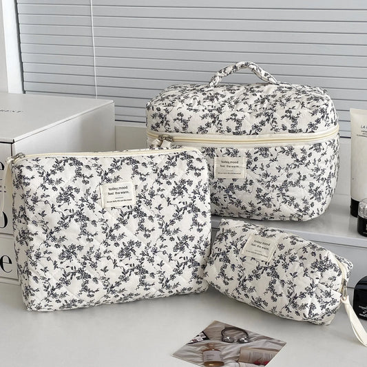 Fashion Ins Black Flower Cosmetic Makeup Bag